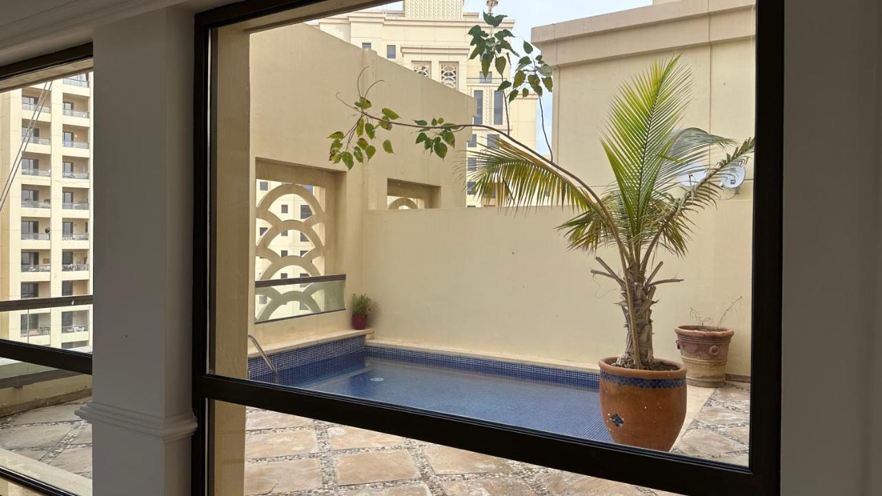Hostel Neyar Beach Vibes - The Penthouse Dubai Exterior foto